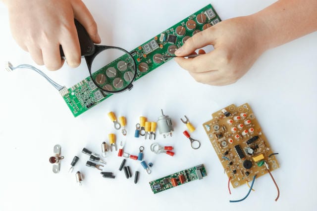 SCADAが切り拓く未来社会データ駆動型インフラと産業発展の羅針盤